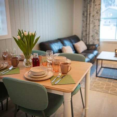 Forde Gjestehus Og Camping Exteriör bild