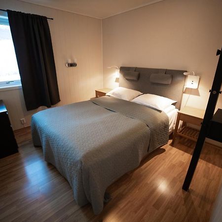 Forde Gjestehus Og Camping Hotell Exteriör bild