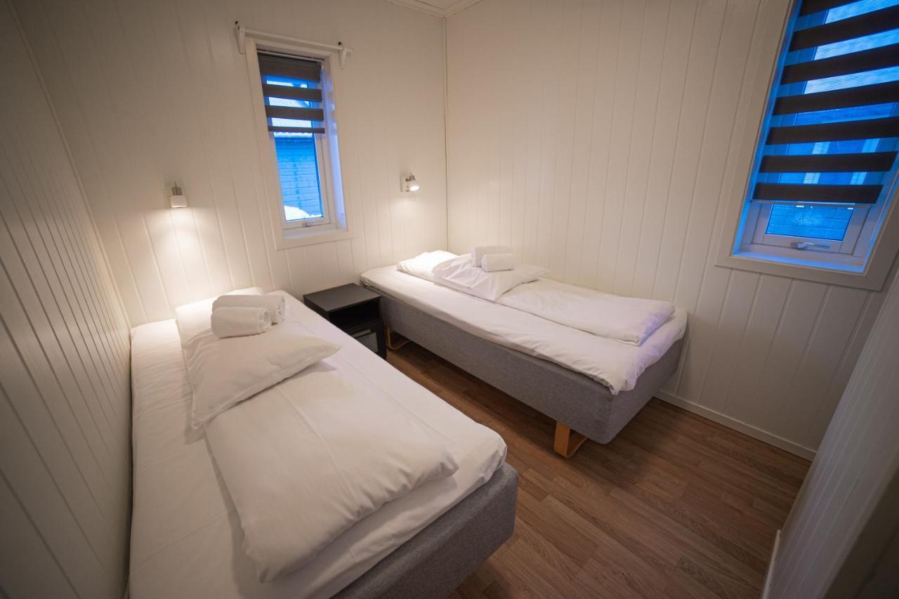 Forde Gjestehus Og Camping Hotell Exteriör bild