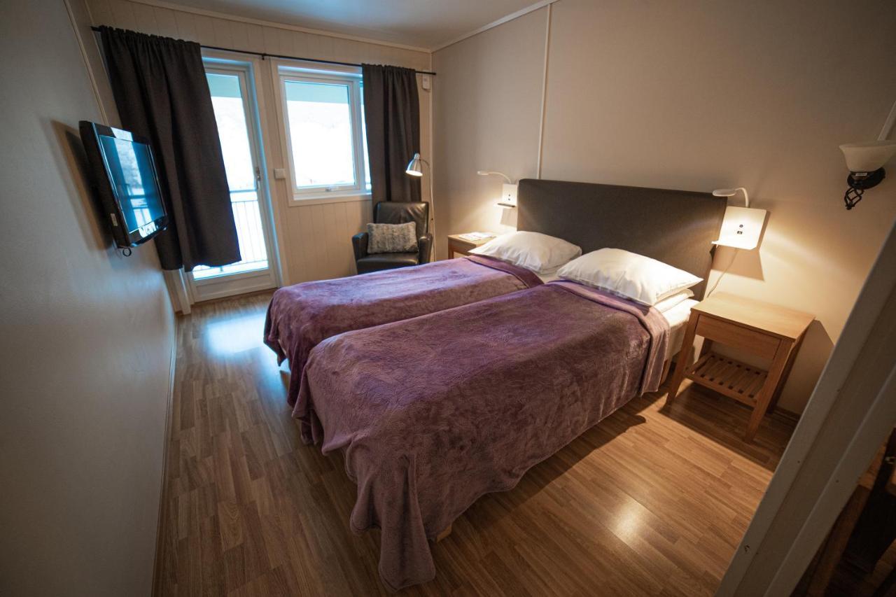 Forde Gjestehus Og Camping Exteriör bild