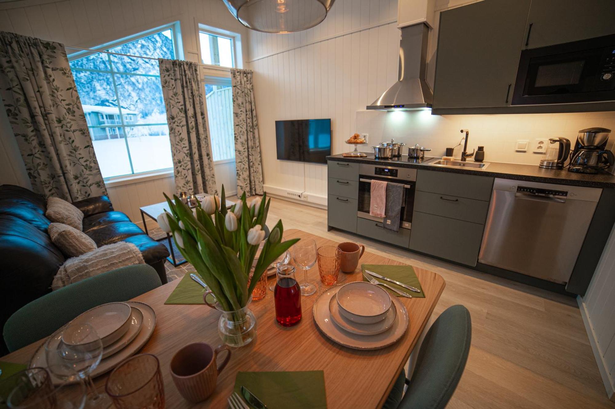 Forde Gjestehus Og Camping Exteriör bild